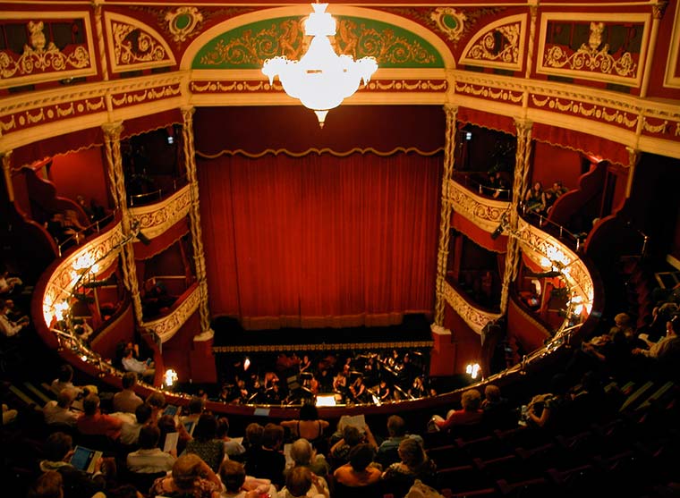 Gaiety Theatre – Aran Sweaters Direct