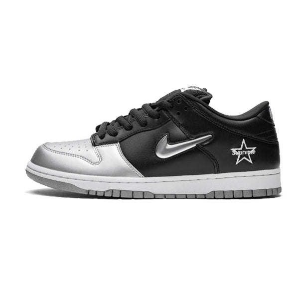 silver nike dunks