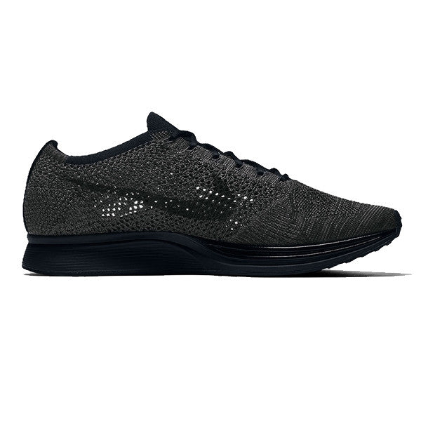 nike flyknit racer 9.5