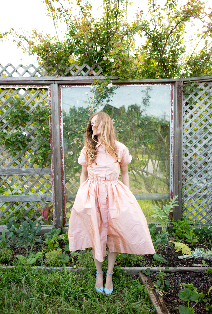 Stunning Lynn in her gorgeous dress, photo by Andrew Spalding 