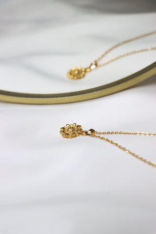 Sunflower Necklace Gold