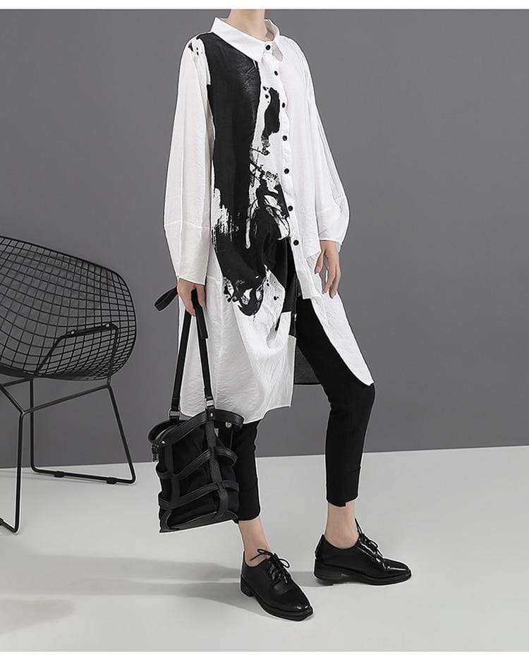 cambioprcaribe shirts Abstracto Black and White Asymmetrical Shirt | Millennials