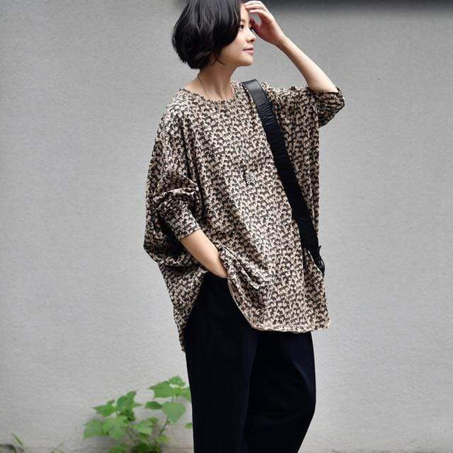 cambioprcaribe T-Shirt khaki / L Asymmetrical Leopard T-Shirt