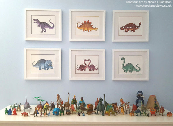 Dinosaur prints in a dinosaur bedroom www.teethandclaws.co.uk