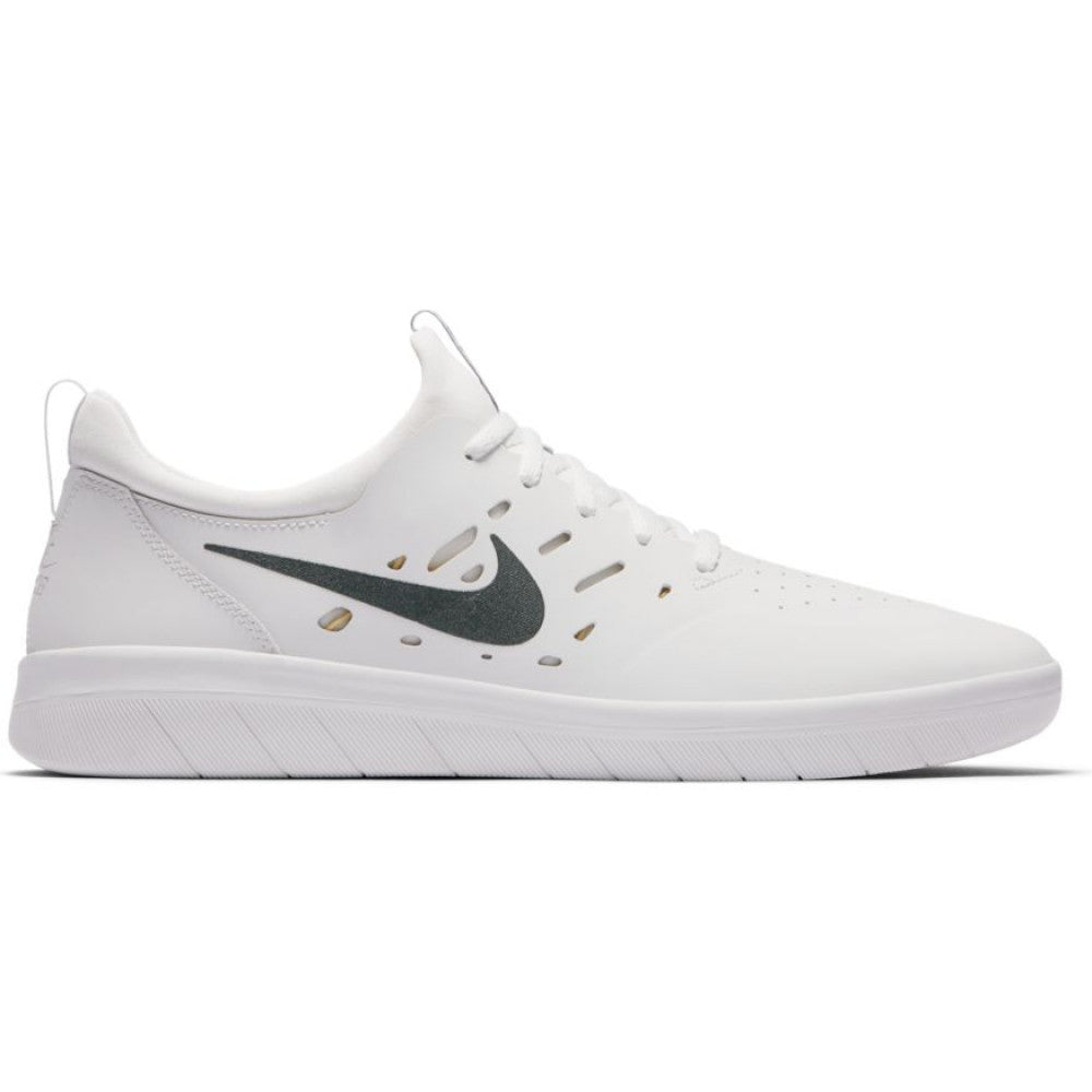 nike sb nyjah free white skate shoes