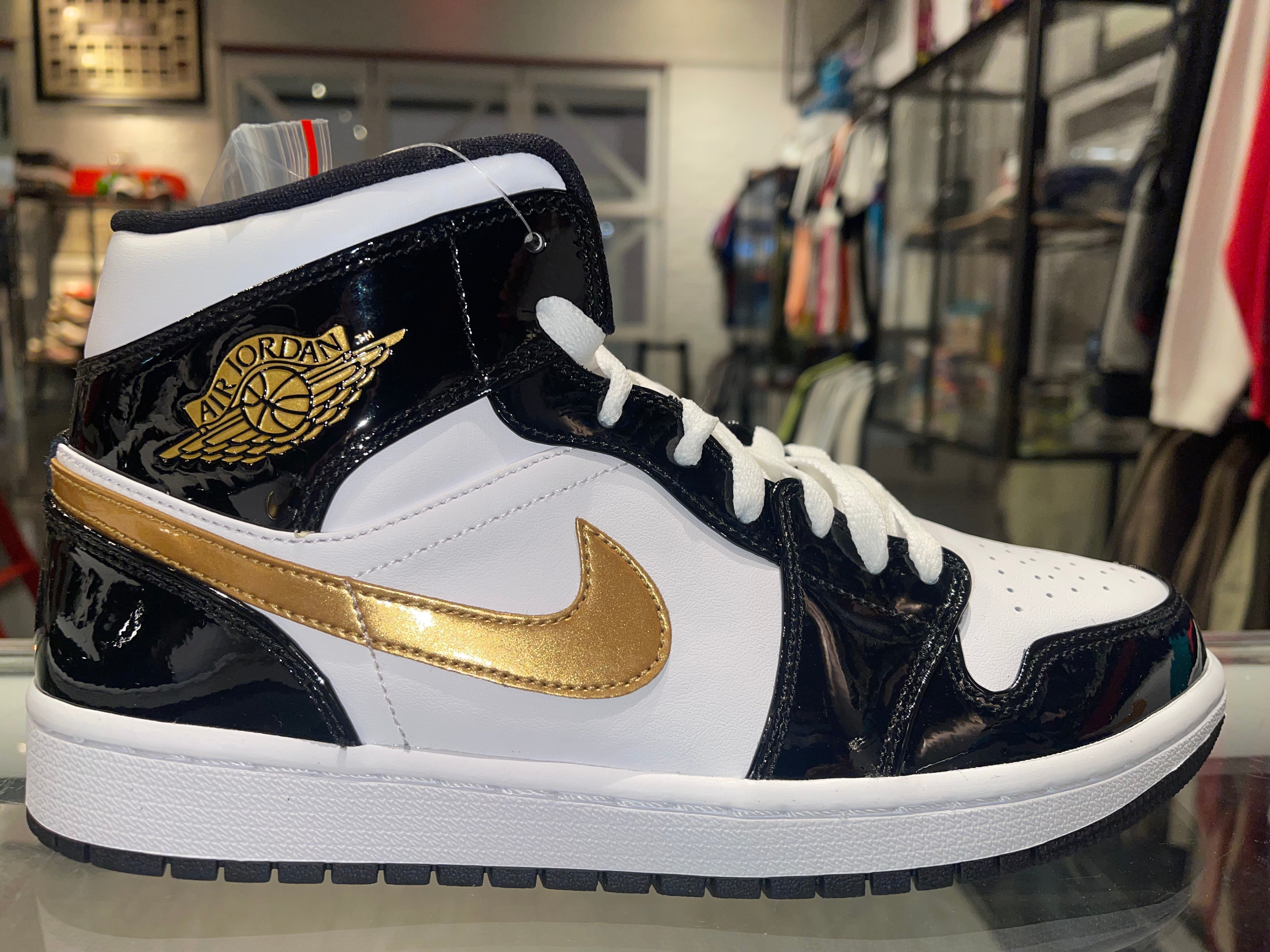 Size 9.5 Air Jordan 1 Mid Black White Gold” Brand New (Mall) – Direct Kicks
