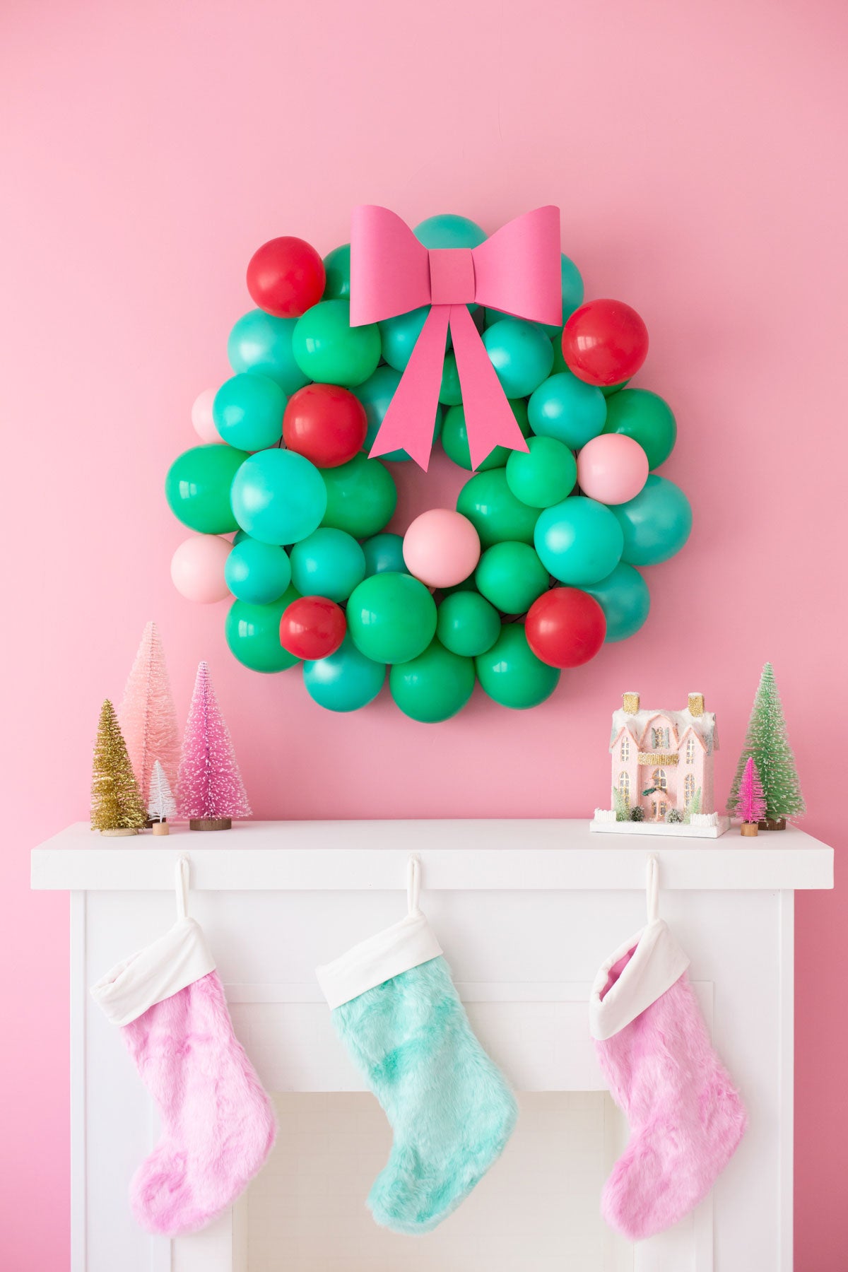 DIY Balloon Wreath for Holiday Party - Pretty Collected