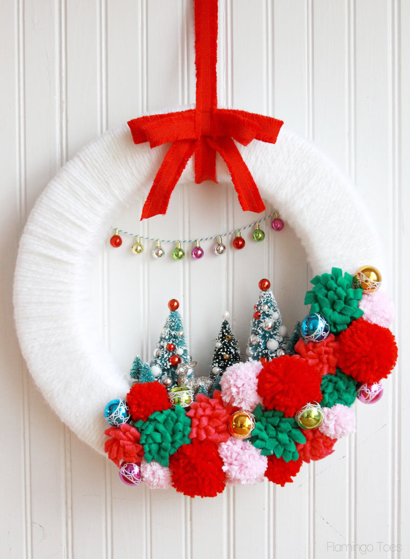 DIY Vintage Wreath - DIY Retro Wreath - DIY Christmas Wreath