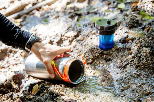 filtre-purifier-eau-portable-terrain-expeditions-camping-vieux-campeur