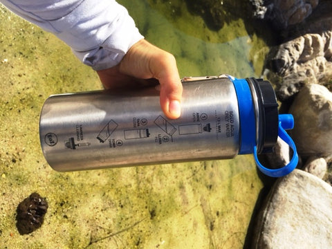 water-filter-bottle-outdoor