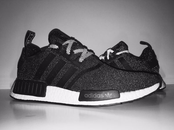 nmd r1 black reflective