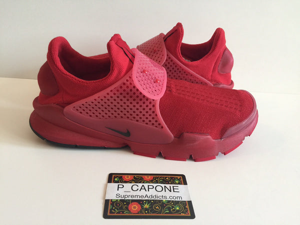 supreme nike sock dart