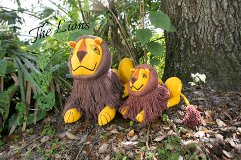 Barefoot Lion Toy - Leo