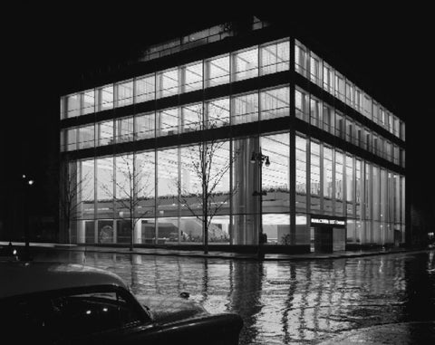 Manufacturers Trust Company Building, 43rd and 5th Avenue, circa mid-1950’s