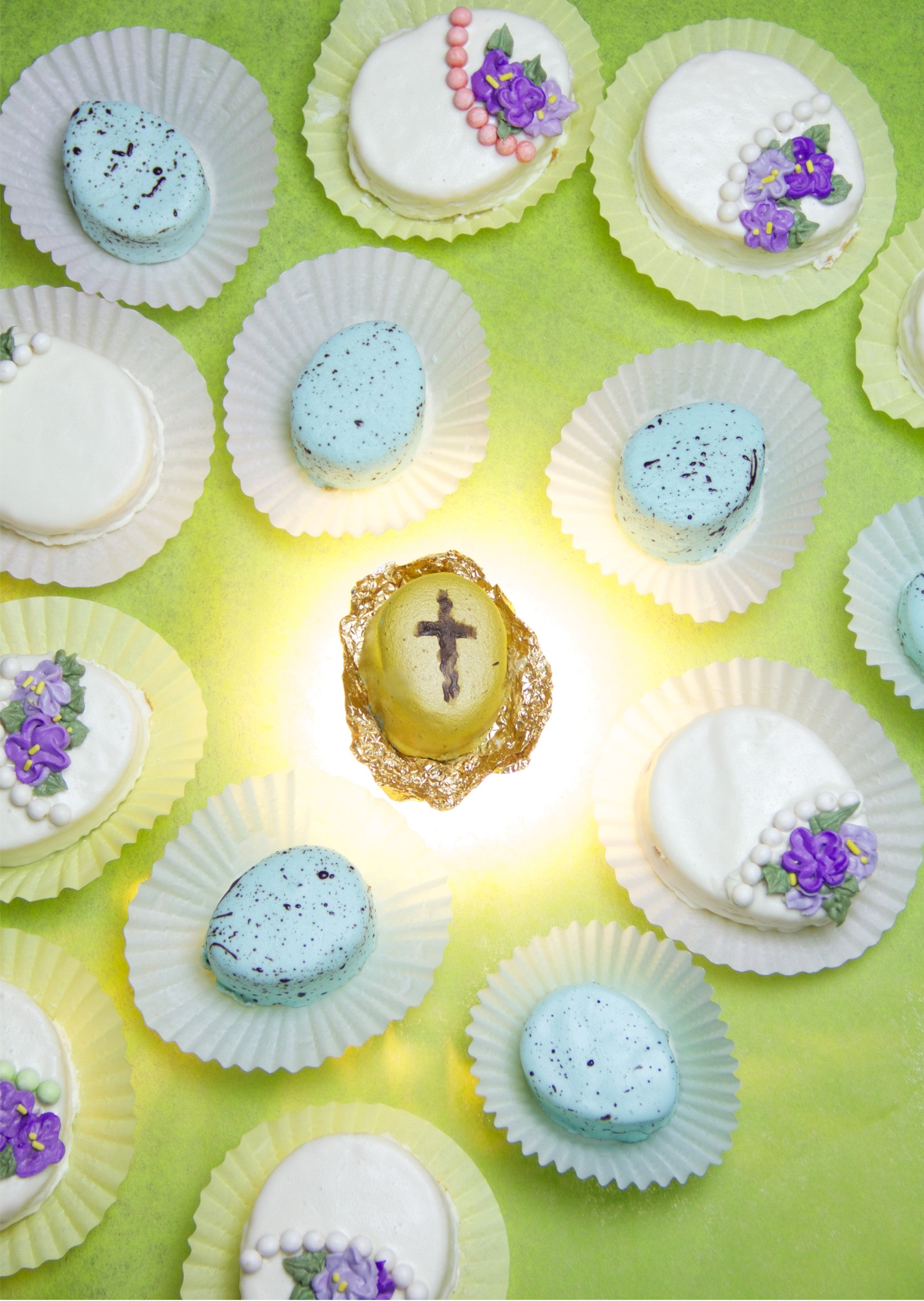 Jesus Rising From the Dead Easter Cakes