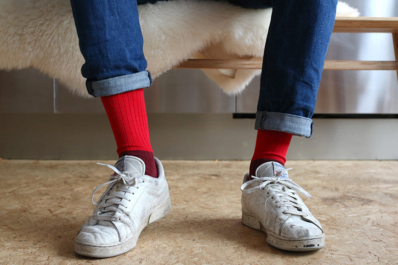 Color block red socks escuyer