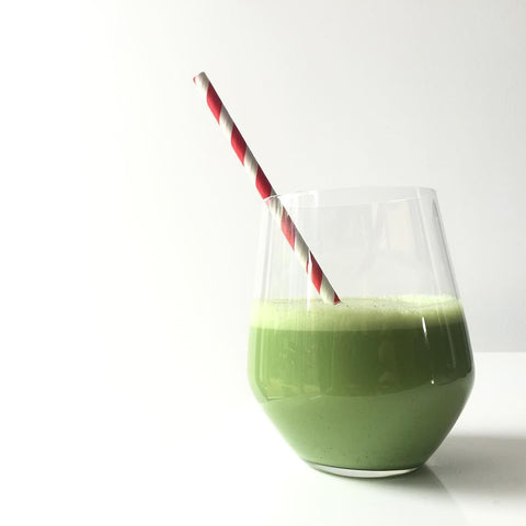 glass-of-matcha-green-tea-to-cure-acidity