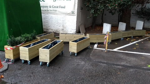 planters on castors