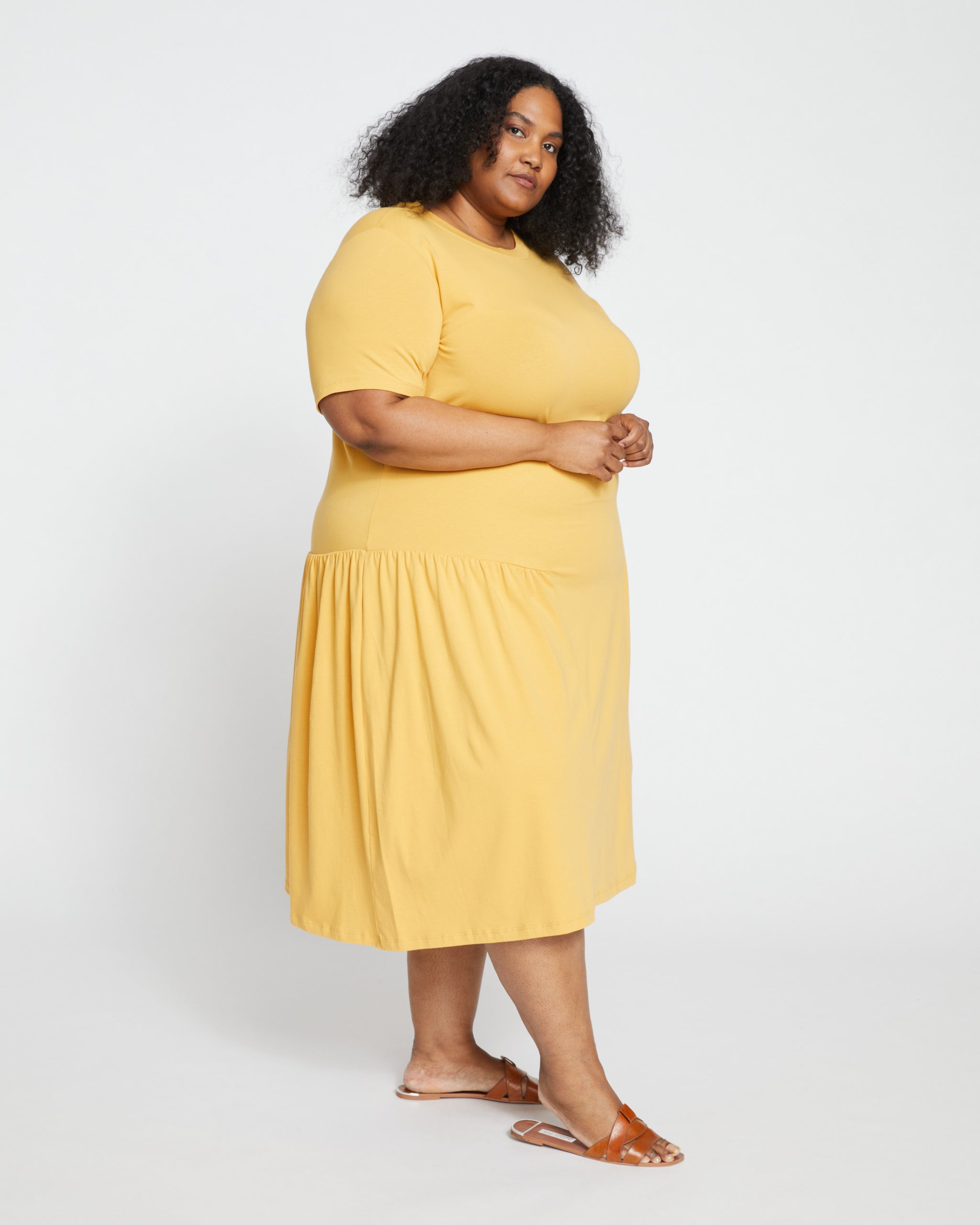 Sunday Garden T-Shirt Dress Universal | - Standard Custard