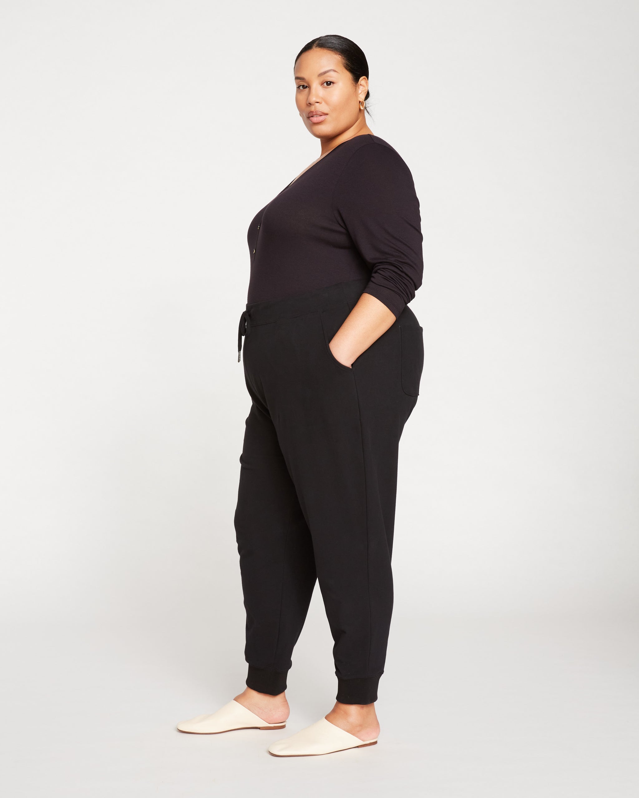 Universal Standard Women's Heather Brushed Terry Drawstring Jogger Pants in Black Size 6-8