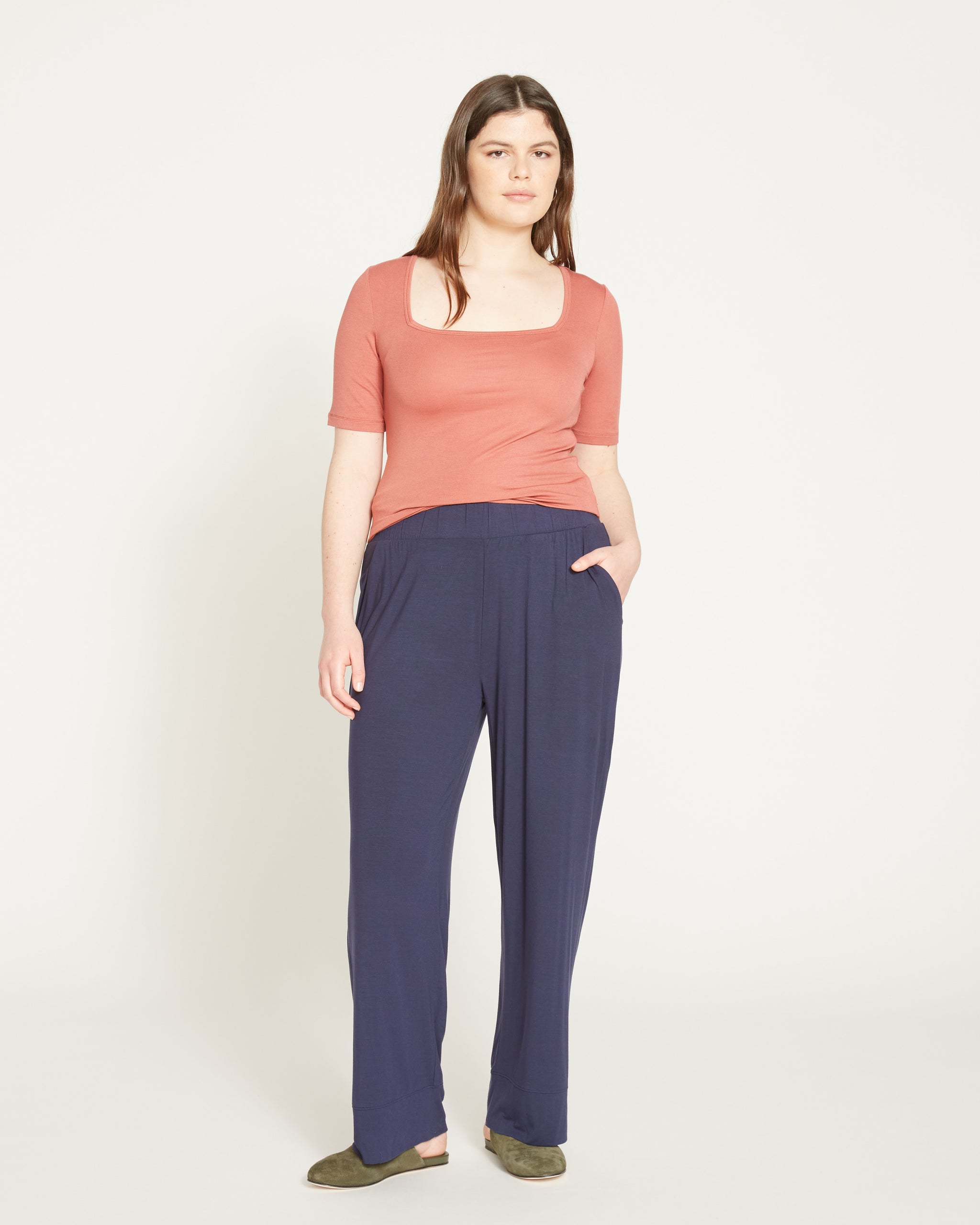 Elite Petite Wide Leg Sweatpants in Navy