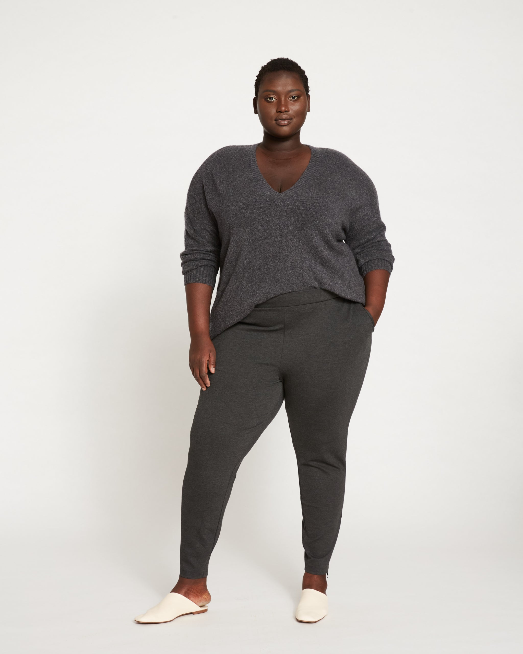 Universal Standard Moro Pocket Signature Ponte Pants on Sale for $39 Today  : r/FrugalFemaleFashion