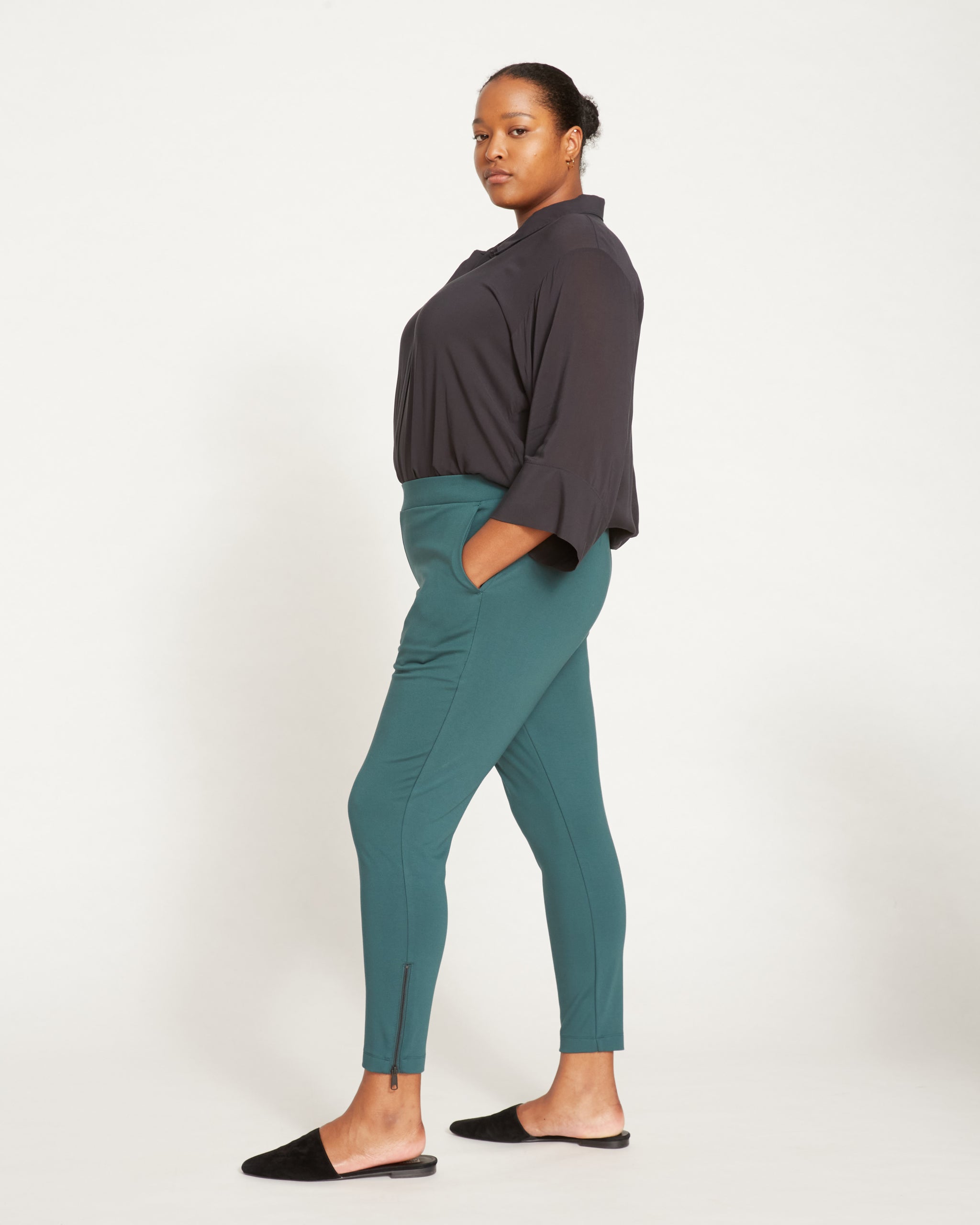 Moro Pocket Signature Ponte Pants - Sea Moss