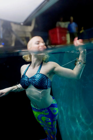 Finding focus in split level underwater photography