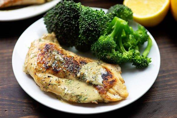 Creamy Lemon Garlic Chicken by That Low Carb Life