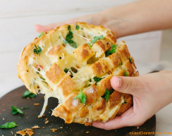 Garlic and Cheese PullApart Bread by Ciao Florentina