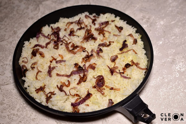 rice on fry pan