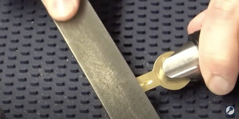 Knifing a key with hand file