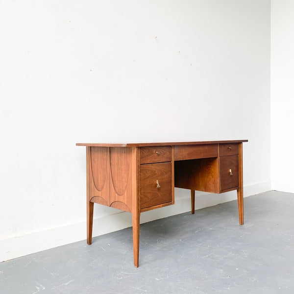 Mid Century Modern Broyhill Brasilia Desk Atomic Furnishing Design