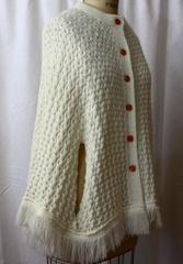 Cozy Cream Knit Cape, vintage 1970s, size S-M (2-12)