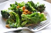 Broccoli and Cashew Salad - Renee's Garden