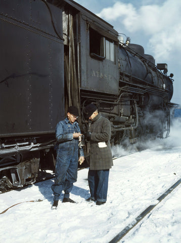 Syncing watches on the railroad