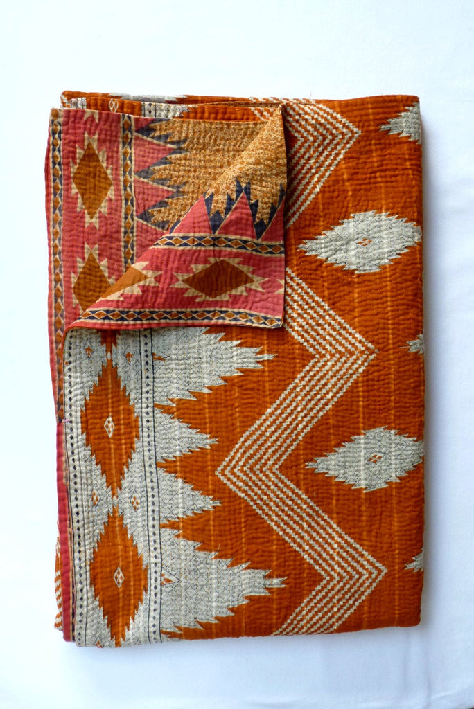 Wholesale Vintage kantha Quilts shop at Jaipur Handloom