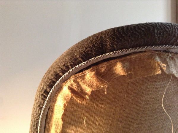 Victorian Ironback upholstery: decorative braid