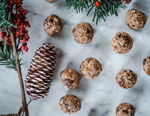 Cranberry and Cashew Christmas Protein Ball Recipe | Neat Nutrition. Protein Powder Subscirptions.