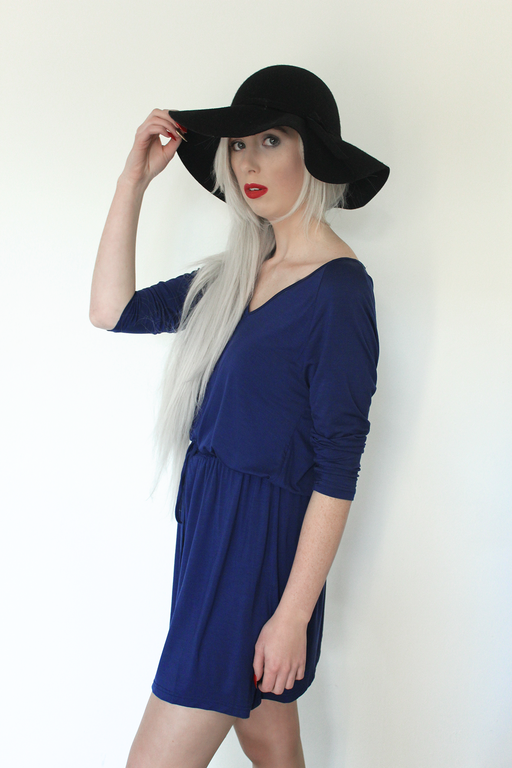 Cara V Neck Knit Dress - FashionLife
 - 1