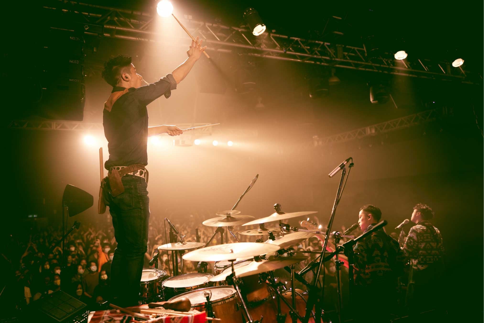 Nowhere Boys Drummer Standing Up and Cheering with Fans - Levi's Hong Kong Music