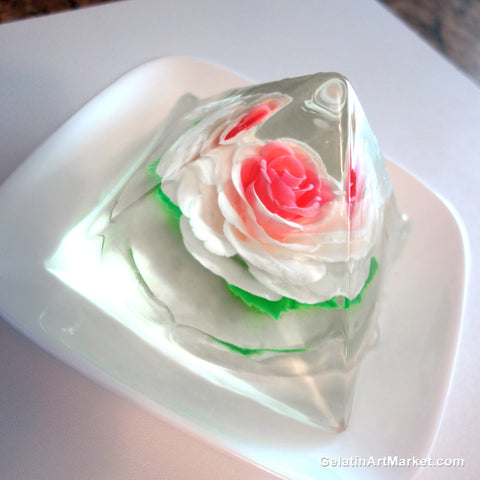 3D Gelatin Pyramid