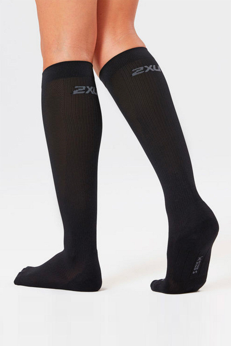 2XU Compression Perf Run Sock Black image 1 - The Sports Edit