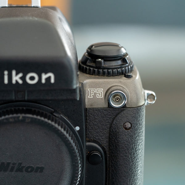Nikon ニコン F5 50周年 3000台限定モデル カメラ フィルムカメラ