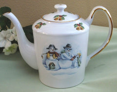 Classic Teapot Folk Art Snow People