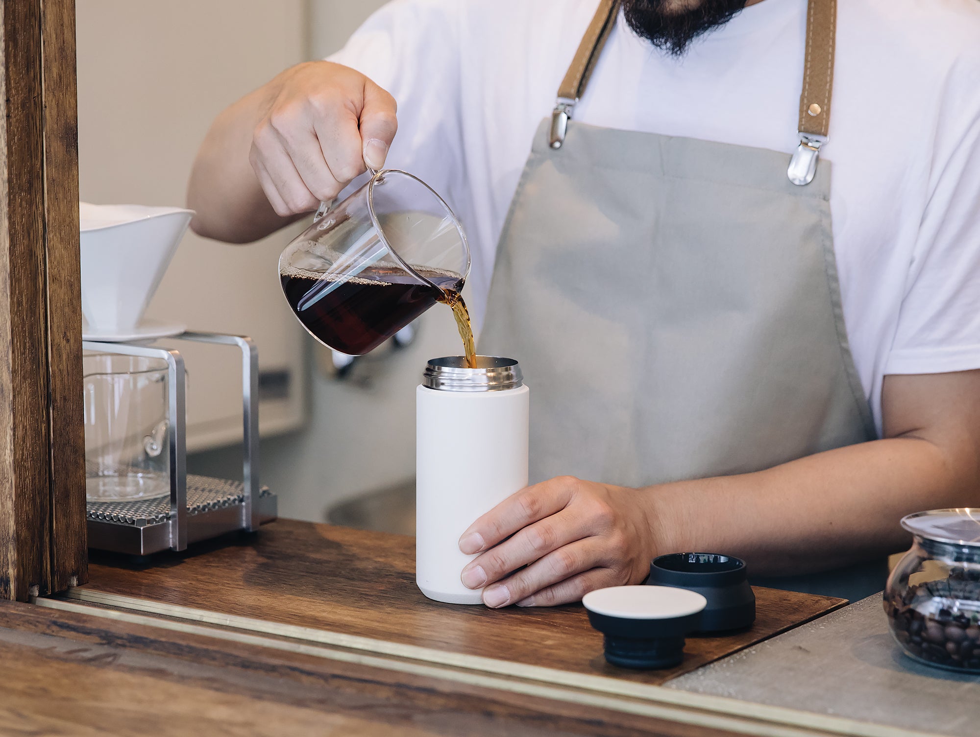 Filling up the Kinto Travel Tumbler with fresh coffee