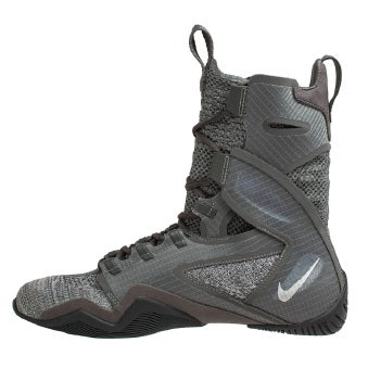 nike boots canada