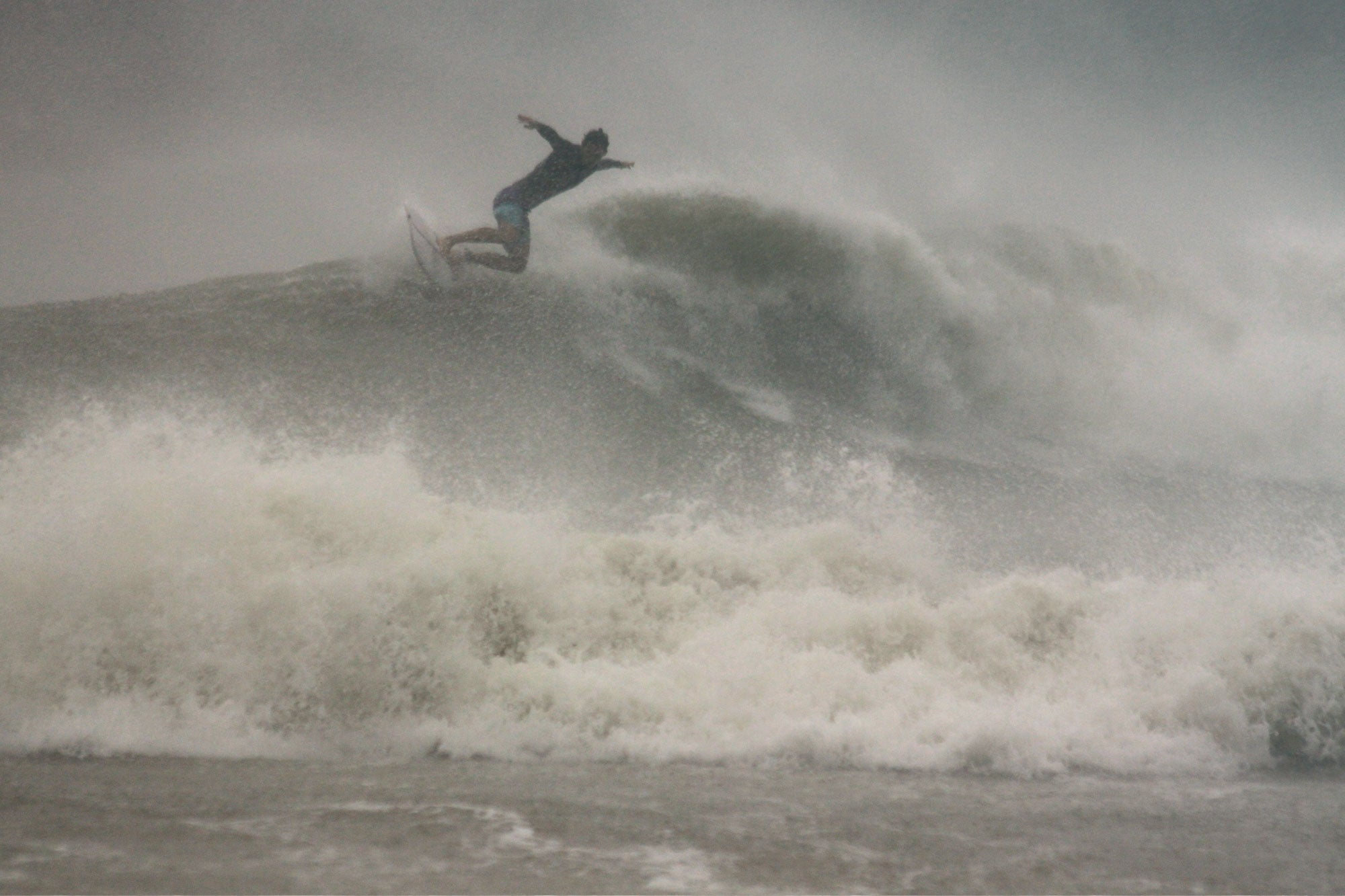 Hong Kong Typhoon Surf