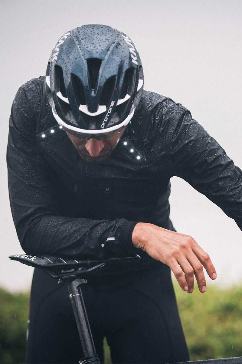 Metier cycling clothing with integrated LED lighting