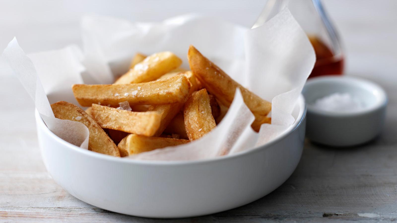 How to cut and fry potato chips perfectly